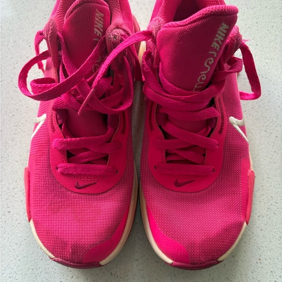 Nike “Renew” Pink Athletic Shoes - ladies size 6.5 - Picture 4 of 5